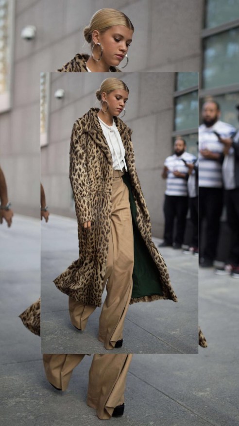 FA89ED70-72D6-4D77-A3D8-552F3B29F42C