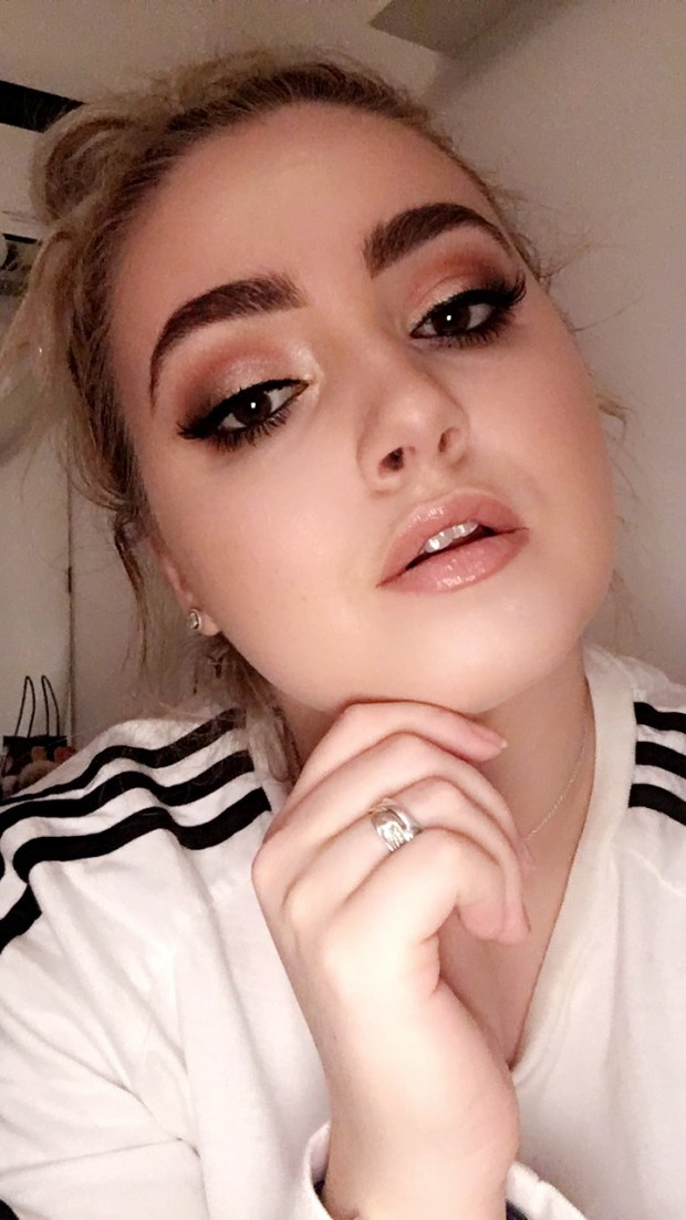 D15627AD-5283-4D8A-B100-3837888DCB78