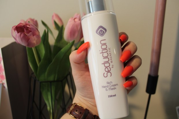 0E1764A4-A1AF-4B74-9469-DA597940A11B